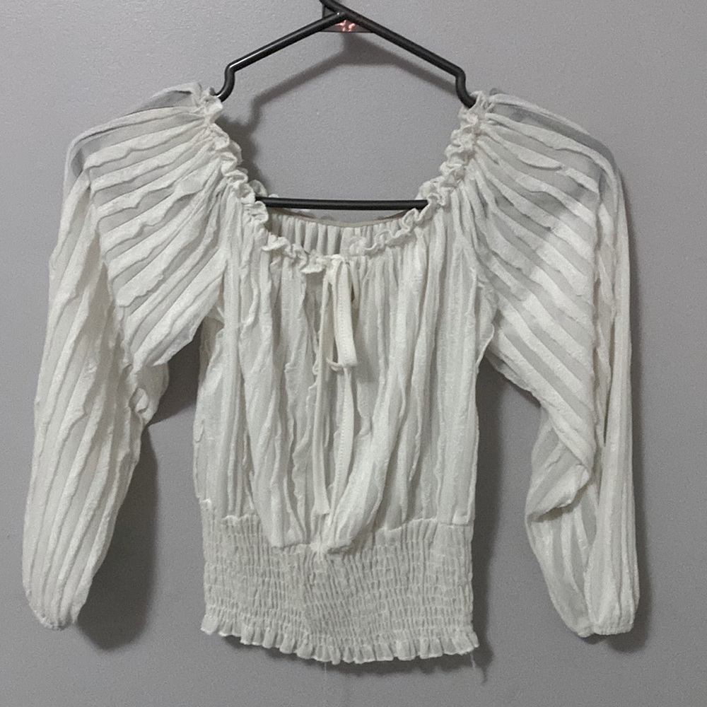 White Top - Picture 2 of 3